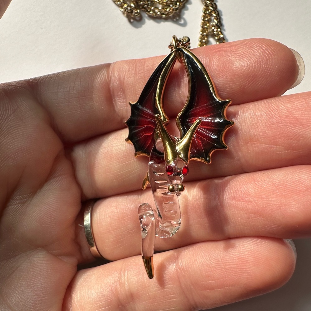 Vintage-Style Dragon Glass Statement Necklace - Red & Black Gothic Jewelry - Picture 6 of 6